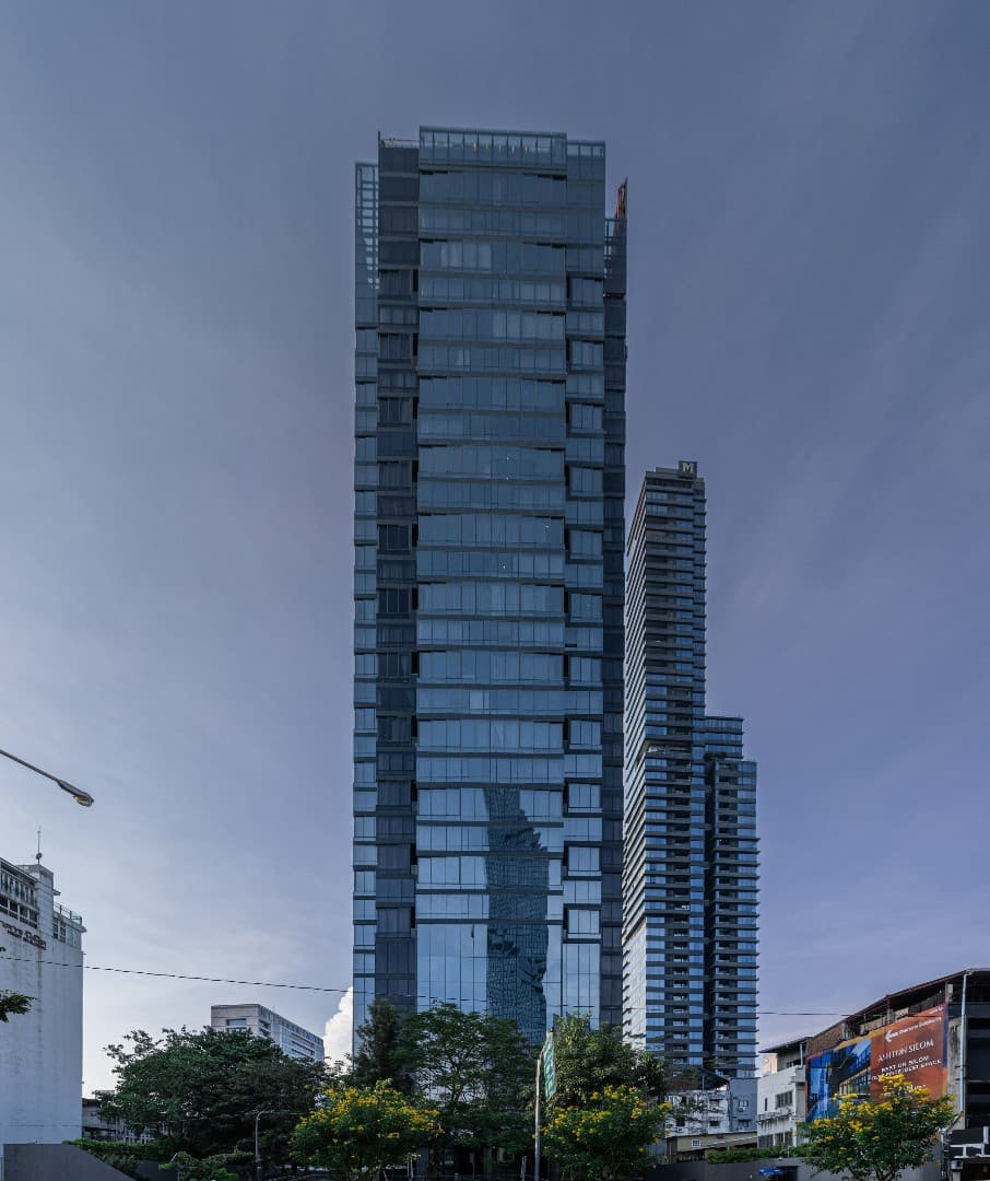 แอชตัน สีลม (Ashton Silom) 2 ห้องนอน คอนโดหรูเพดานสูง 3.6 เมตร ติดถนนสีลม ใกล้ BTS ช่องนนทรี